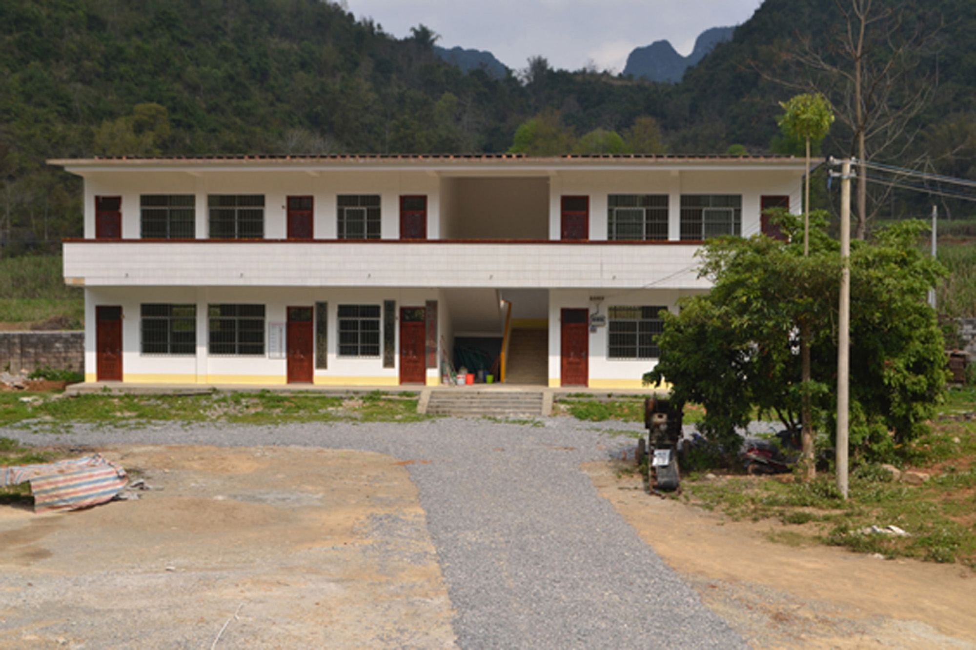 侵笔村民委员会